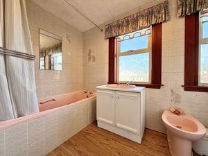 Photo 2- click for photo gallery